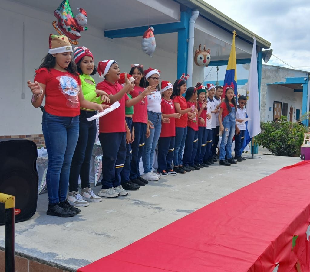 Encuentro Navideño en Familia Sadequi School 2024